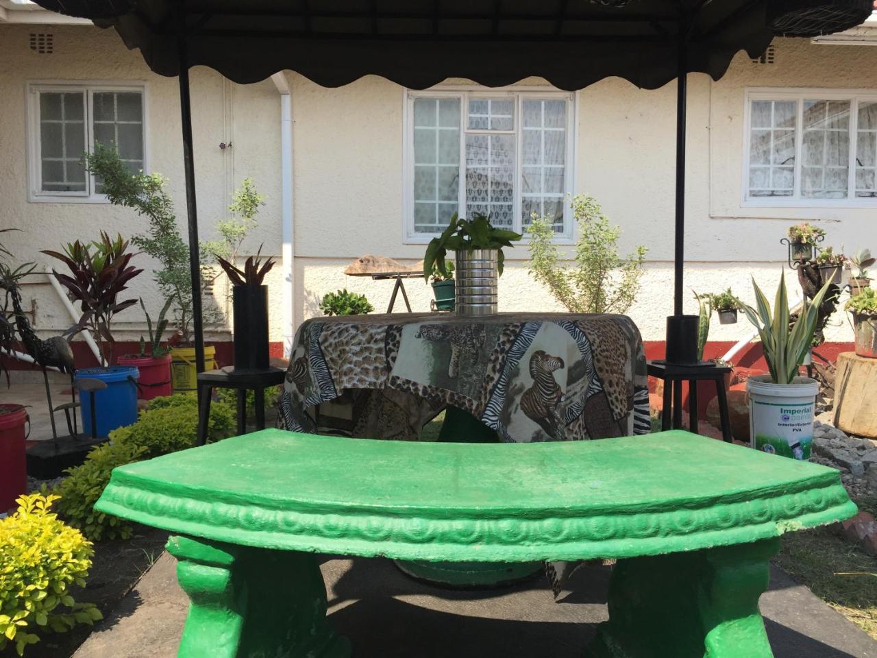 Kwampofu Guest House Harare Luaran gambar